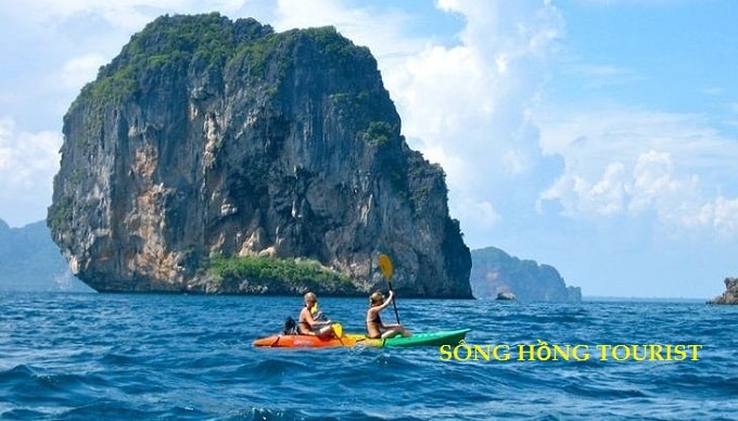 Chèo
thuyền kayak Hạ
Long